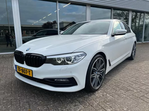 BMW 5-serie 520i Sportline Automaat